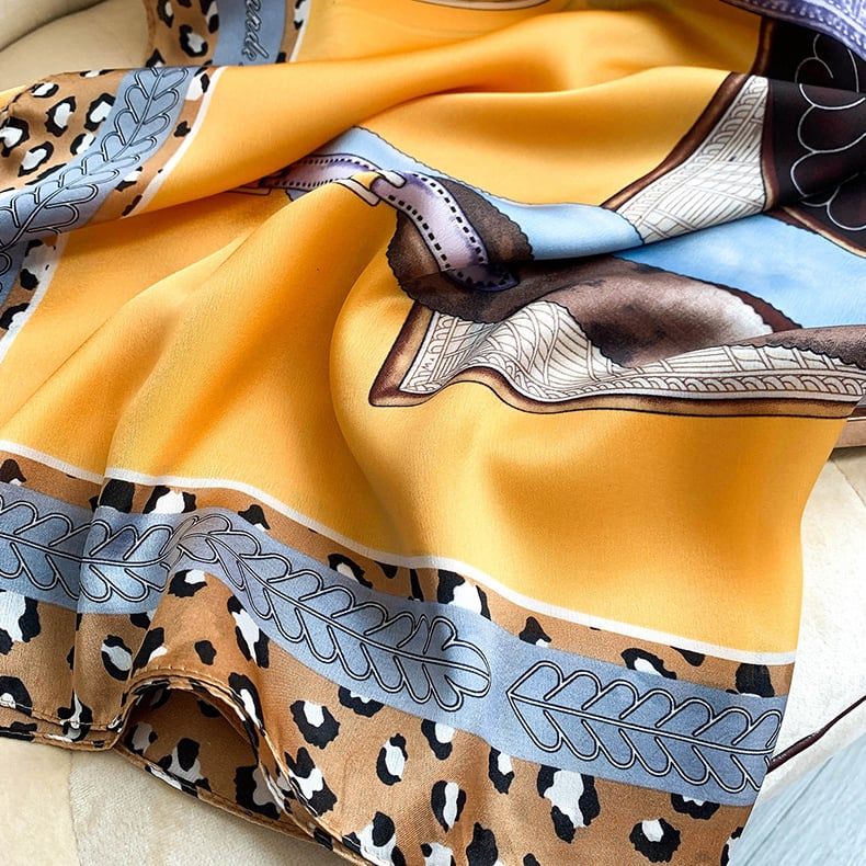  Quà tặng 20/10 cho sếp nữ, vợ, cô giáo, giáo viên nữ, mẹ và bạn gái, người yêu nữ quà tặng Khăn quàngchoàng cổ lụa cao cấp cho nữ văn phòng sở đẹp màu vàng AGANA - KS219 