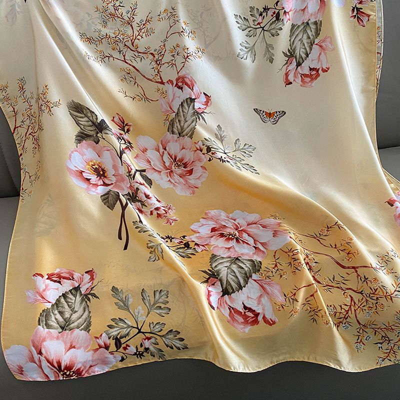  Quà tặng 20/10 cho sếp nữ, vợ, cô giáo, giáo viên nữ, mẹ và bạn gái, người yêu nữ quà tặng Khăn quàngchoàng cổ lụa cao cấp cho nữ văn phòng sở đẹp màu vàng AGANA - KS217 