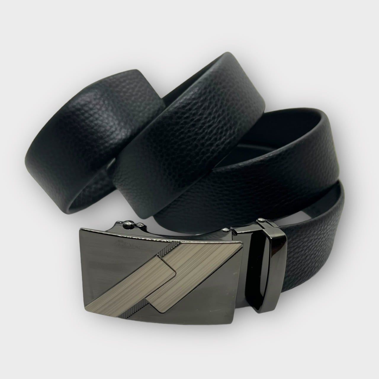  Quà tặng 20/10 cho đối tác nam, sếp nam, đồng nghiệp nam, người yêu nam ,bạn bè, anh trai hoặc người thân quà tặng Thắt lưng nam da bò thật khóa tự động hợp kim chống rỉ AGANA dây nịt nam cao cấp khóa lỗ kim da bò bền bỉ thời trang - Màu Đen - DNN025 