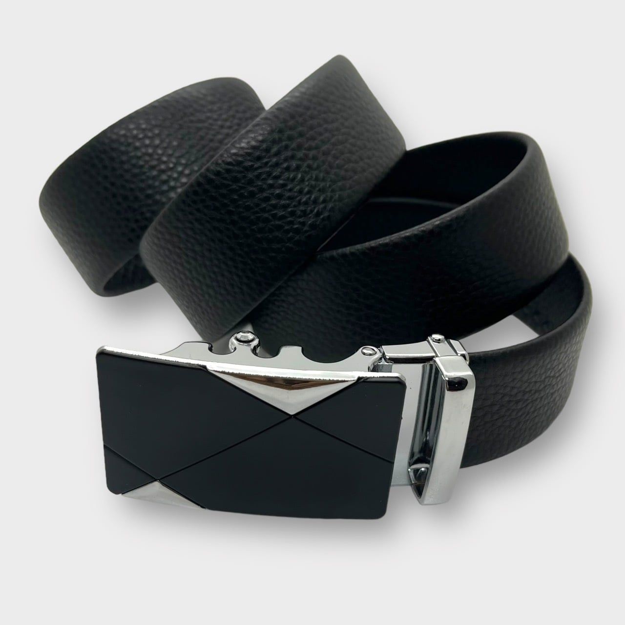  Quà tặng 20/10 cho đối tác nam, sếp nam, đồng nghiệp nam, người yêu nam ,bạn bè, anh trai hoặc người thân quà tặng Thắt lưng nam da bò thật khóa tự động hợp kim chống rỉ AGANA dây nịt nam cao cấp khóa lỗ kim da bò bền bỉ thời trang - Màu Đen - DNN014 