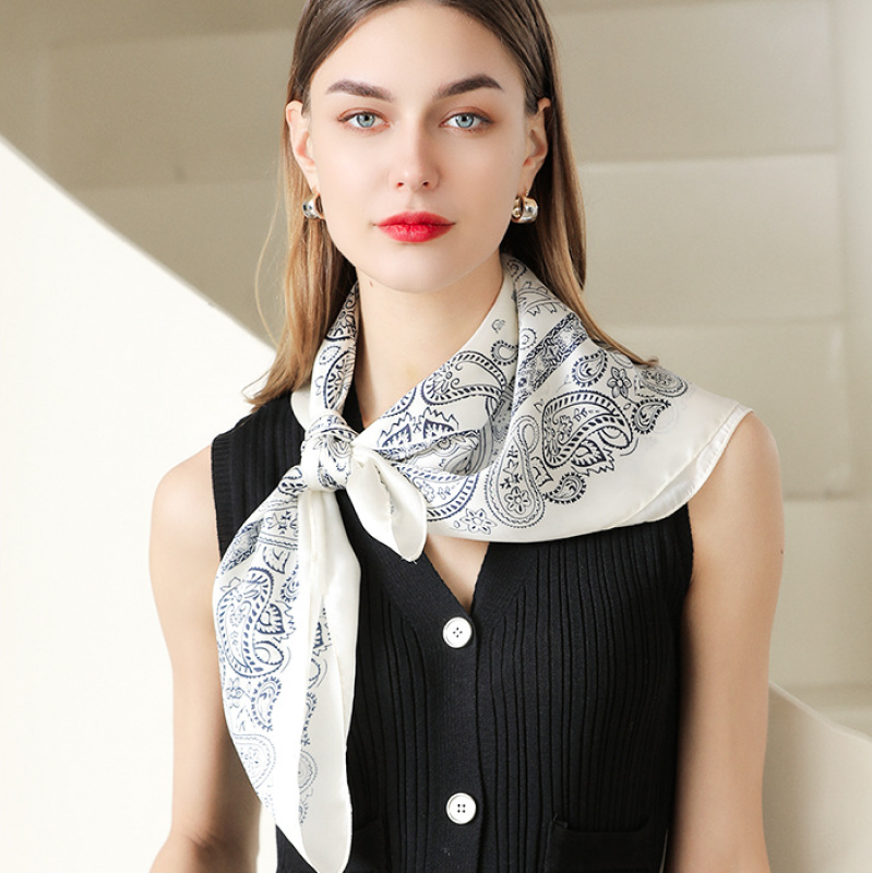  Khăn quàng cổ size vuông 70cm lụa mỏng nhẹ thích hợp cho mùa hè mùa xuân mùa thu chống nắng họa tiết hạt điều màu trắng AGANA- KL395 
