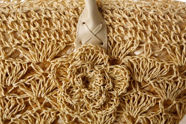  Túi cói đi biển vintage thời trang nữ phong cách đeo chéo vai Hàn Quốc đẹp đính hoa văn màu be sẫm - TC019 