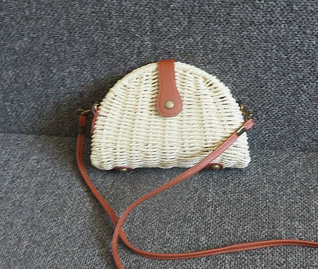  Túi cói đi biển vintage thời trang nữ phong cách đeo chéo vai Hàn Quốc đẹp dây da màu be trơn - TC012 