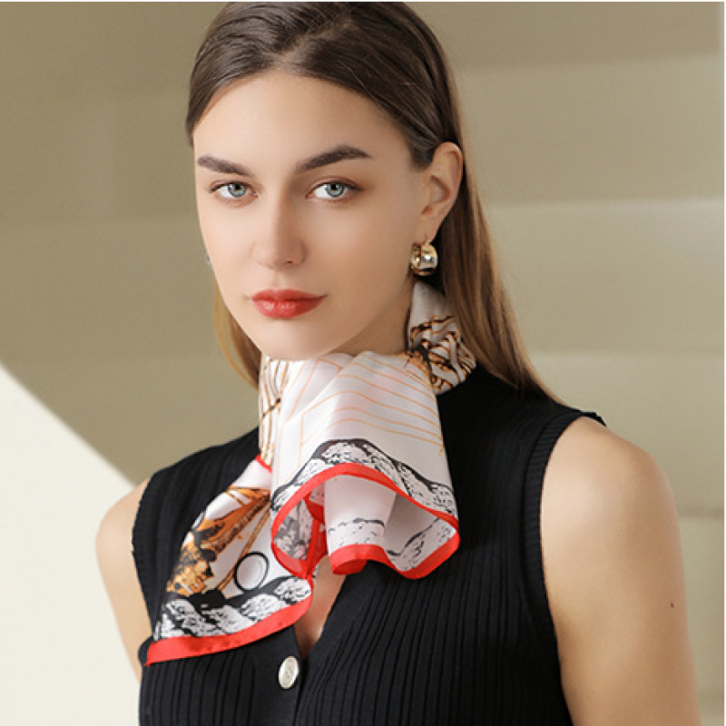  Khăn quàng cổ size vuông 70cm lụa mỏng nhẹ thích hợp cho mùa hè mùa xuân mùa thu chống nắng họa tiết la bàn màu đỏ AGANA- KL406 