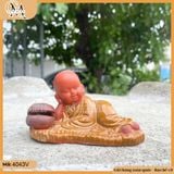 Tiểu cảnh tượng chú tiểu nằm an nhiên gốm Bát Tràng