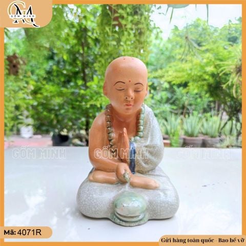 Tượng chú tiểu gõ mõ, tượng tiểu cảnh decor bàn trà, tiểu cảnh bonsai