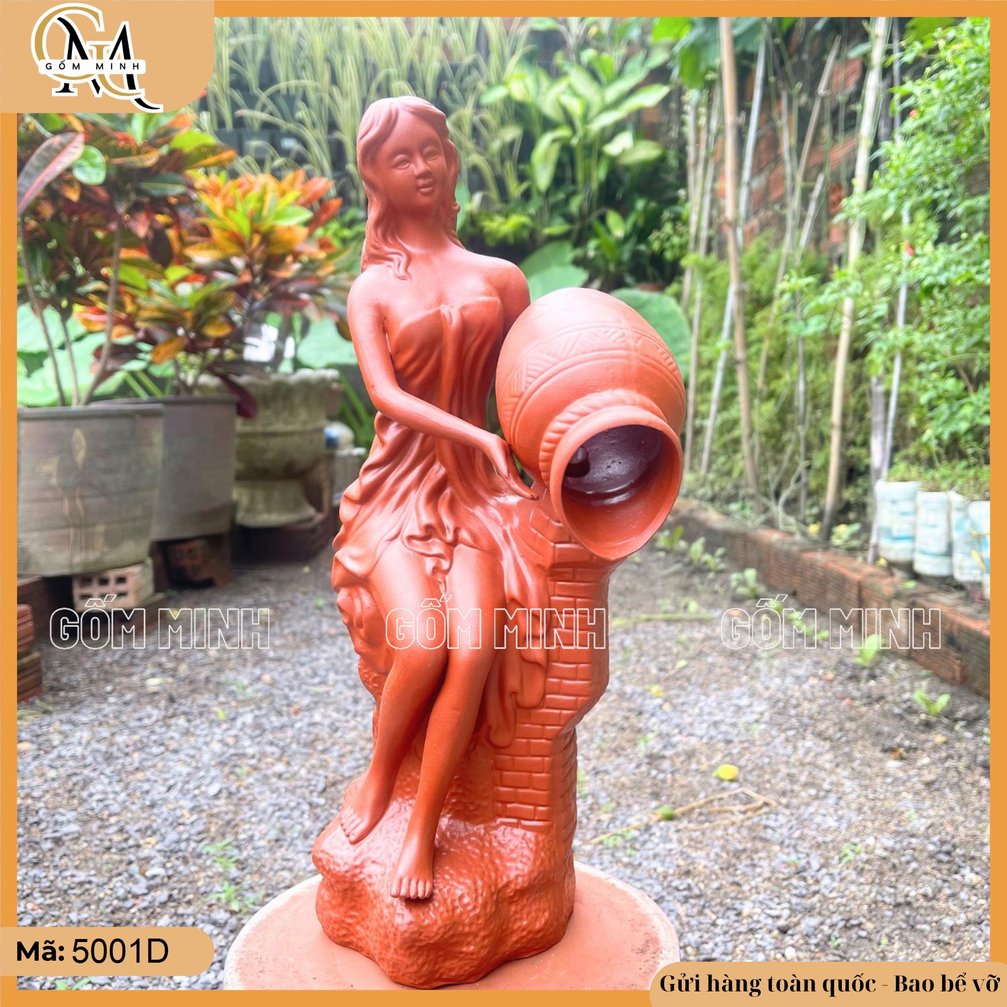 Tượng cô gái đổ nước ngồi 36cm