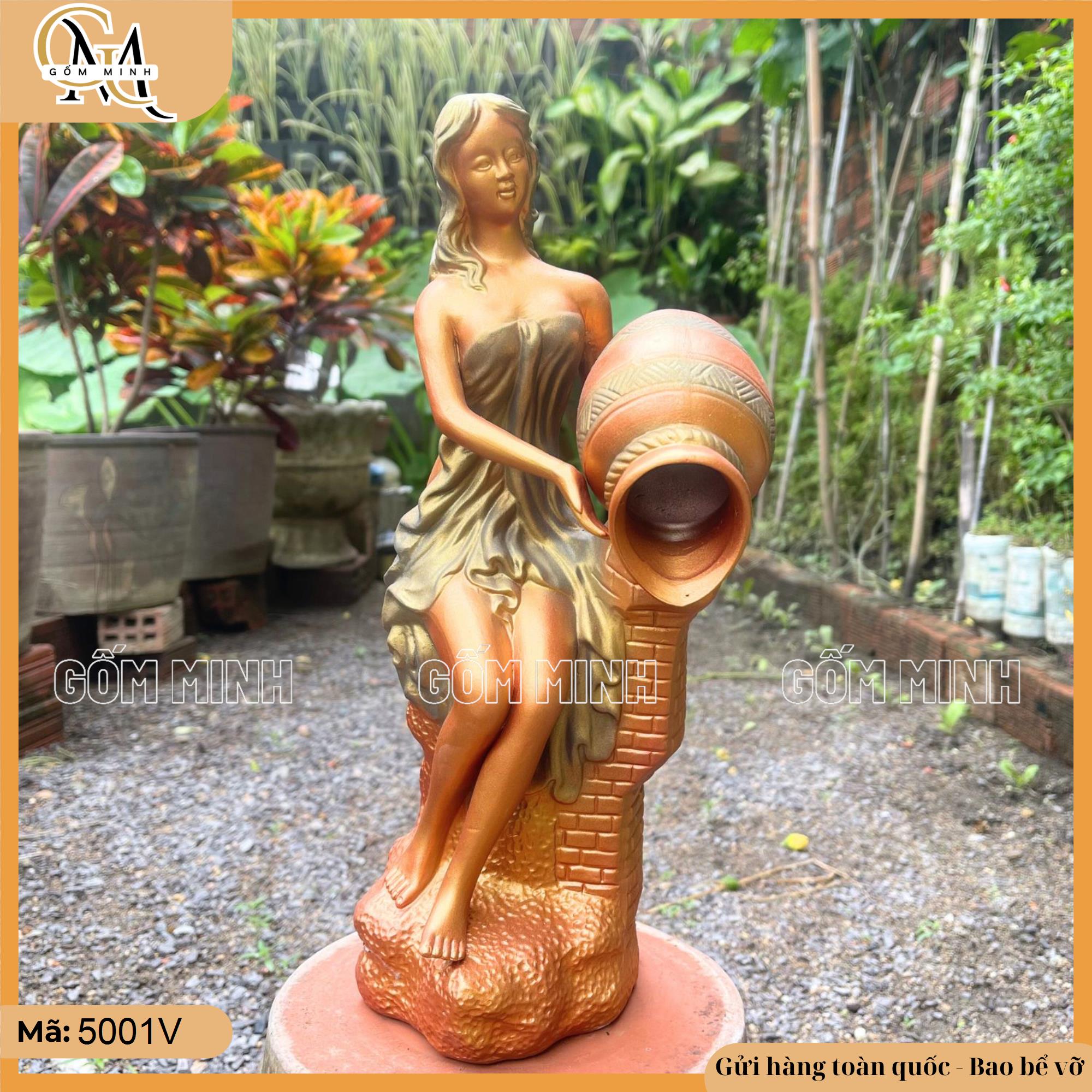 Tượng cô gái đổ nước ngồi 36cm