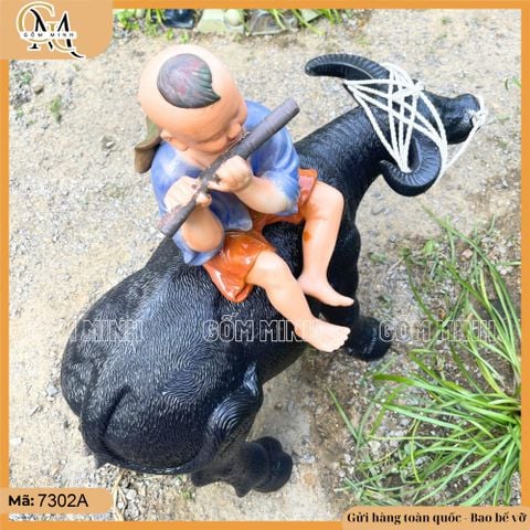 Tượng Mục đồng chăn trâu cao 54cm kiểu thổi sáo, đọc sách size đại gốm Bát Tràng sắc nét từng chi tiết