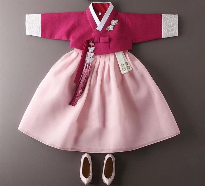  P21_109. Hanbook Đỏ Đô Váy Hồng 