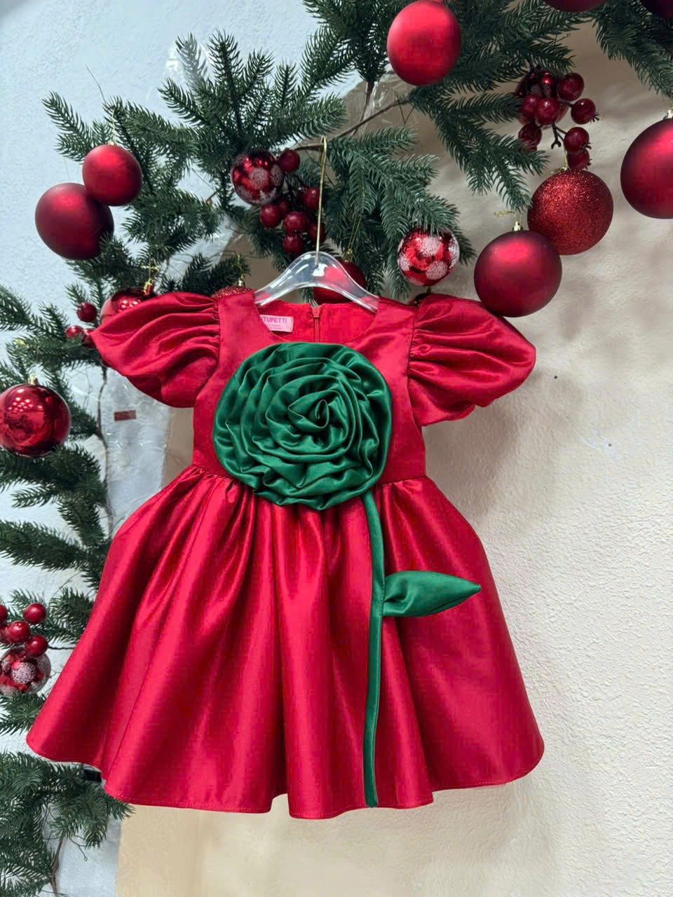  P24_325. Đầm Công Chúa Hoa Nổi Xanh Đỏ 