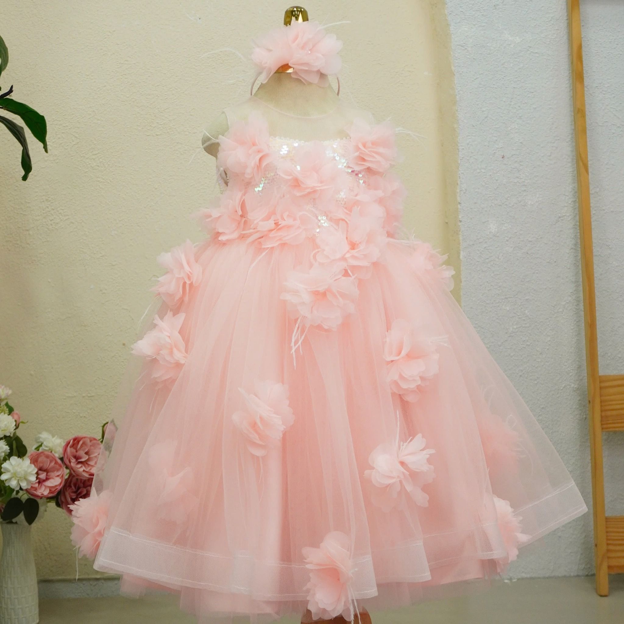  P25_70. Đầm Dạ Hội Đính Hoa Lộng Lẫy 