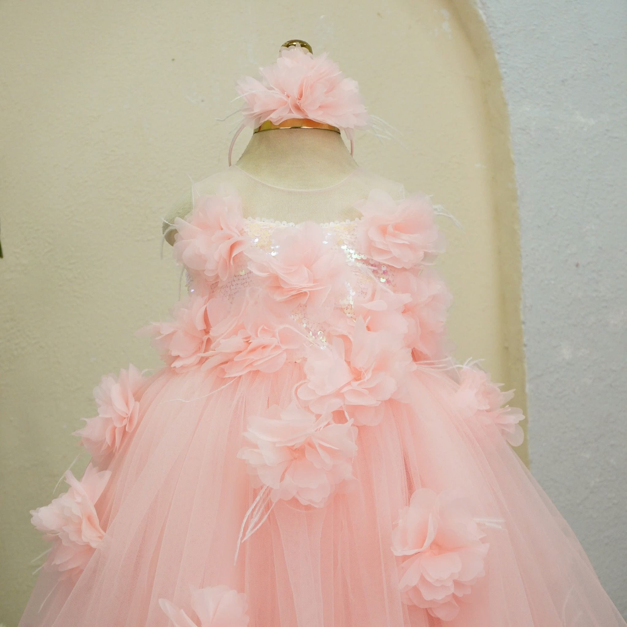  P25_70. Đầm Dạ Hội Đính Hoa Lộng Lẫy 