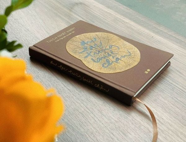 [Ấn bản đặc biệt 25] An lạc từng bước chân