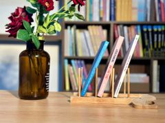 Book nest – Kệ sách tối giản