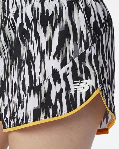 Quần Ngắn Chạy Bộ Nữ New Balance WS11247BM