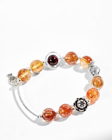 Vòng tay thạch anh tóc nâu kết hợp charm đá garnet ( charm cá & hoa sen)