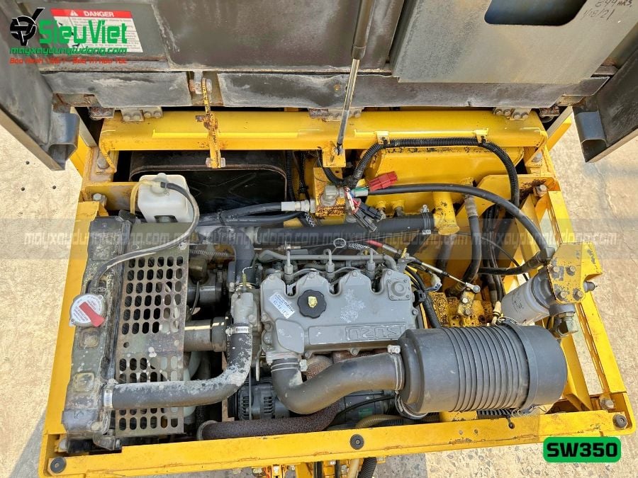 Xe lu rung nhỏ 2.8 tấn Sakai SW350 Nhật Bản (VSW1410252)