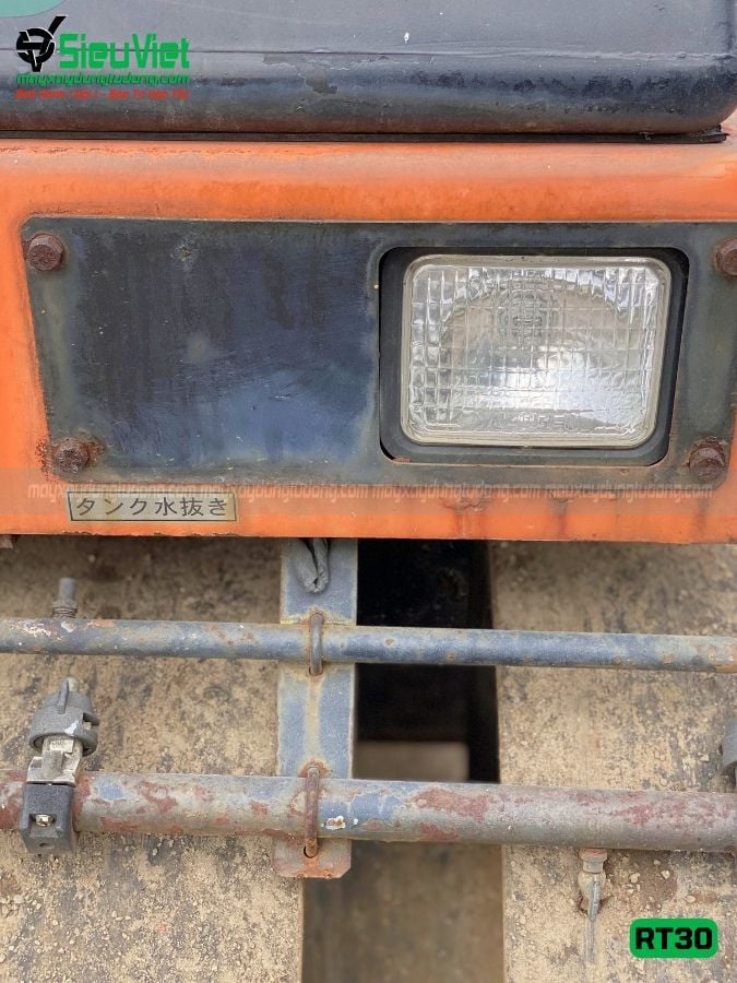 Xe lu tĩnh bánh lốp 2.7 tấn Hitachi RT30 Nhật Bản (80285)
