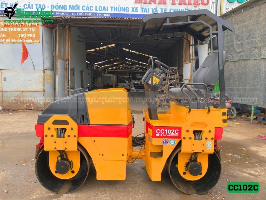 Xe lu rung nhỏ 2.5 Tấn Dynapac CC102C Thuỵ Điển (25345)