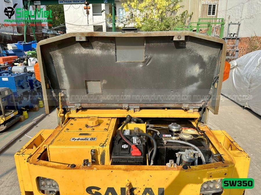 Xe lu rung nhỏ 2.8 tấn Sakai SW350 Nhật Bản (VSW1410252)