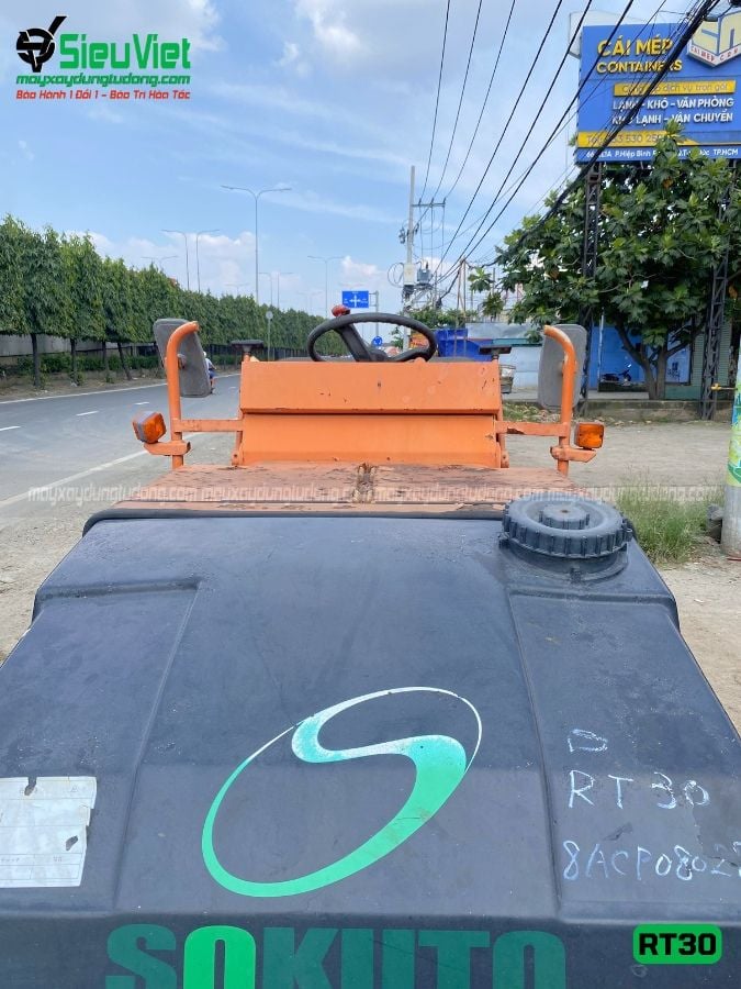 Xe lu tĩnh bánh lốp 2.7 tấn Hitachi RT30 Nhật Bản (80285)