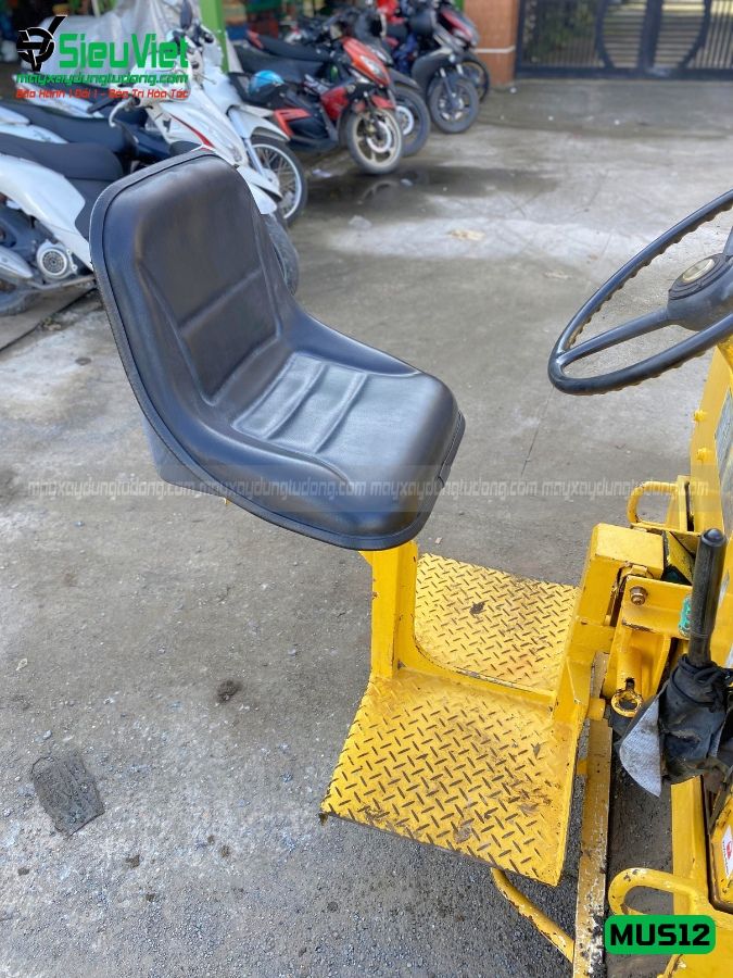 Xe lu rung nhỏ 1.2 Tấn Meiwa MUS12 Nhật Bản (629)