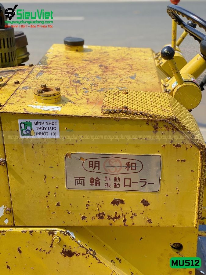 Xe lu rung 1.2 Tấn Meiwa MUS12 Nhật Bản (596)