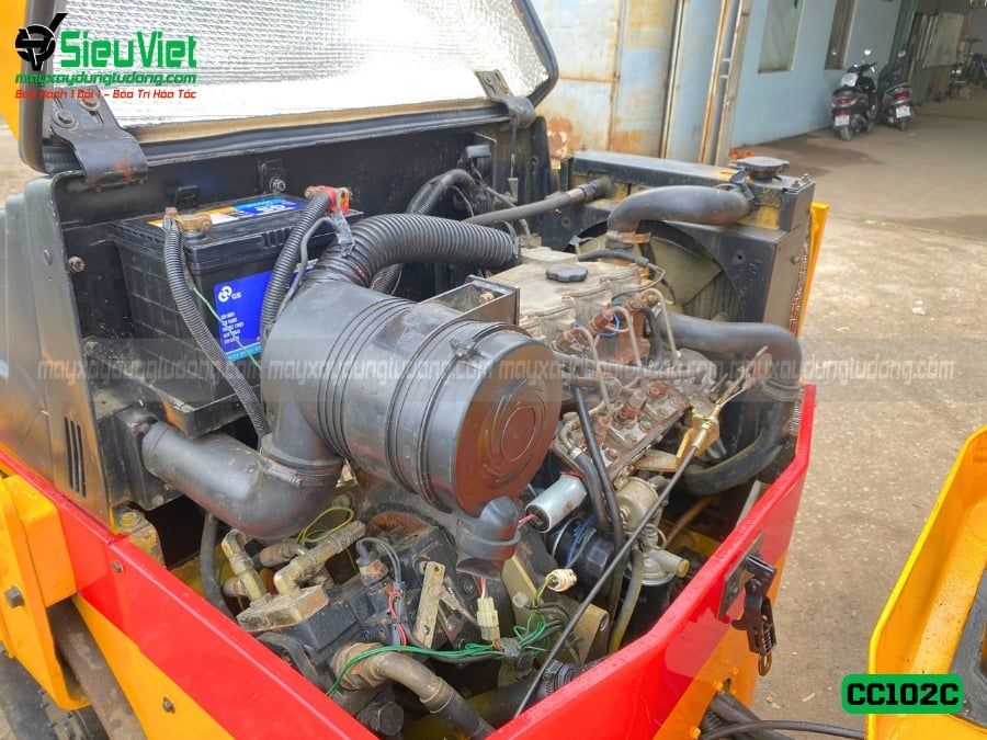 Xe lu rung nhỏ 2.5 Tấn Dynapac CC102C Thuỵ Điển (25345)