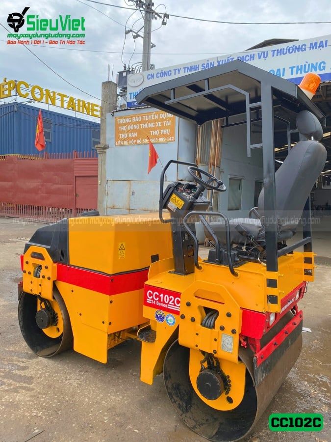 Xe lu rung nhỏ 2.5 Tấn Dynapac CC102C Thuỵ Điển (25345)