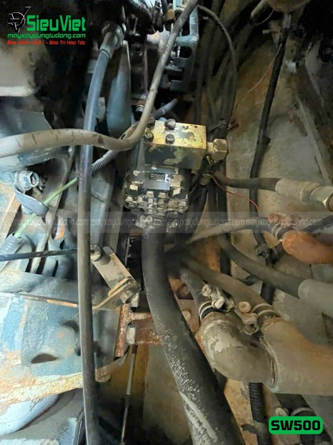 Xe lu rung nhỏ 3.8 tấn Sakai SW500 Nhật Bản (VSW610159)