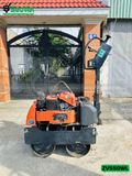 Xe lu rung dắt tay 583Kg Hitachi ZV550WL Nhật Bản