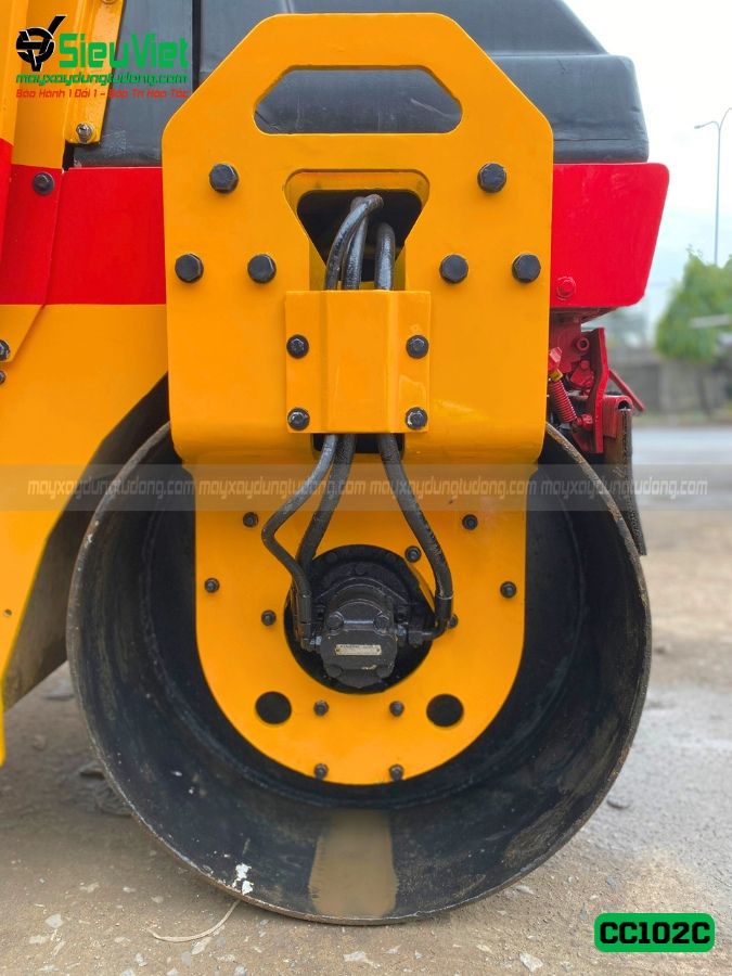 Xe lu rung nhỏ 2.5 Tấn Dynapac CC102C Thuỵ Điển (25345)