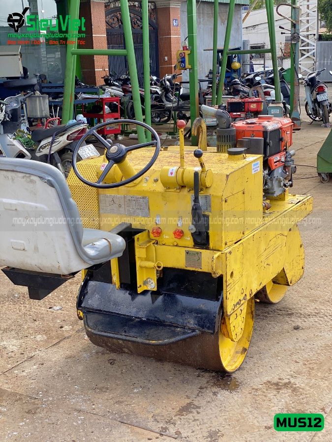 Xe lu rung 1.2 Tấn Meiwa MUS12 Nhật Bản (596)