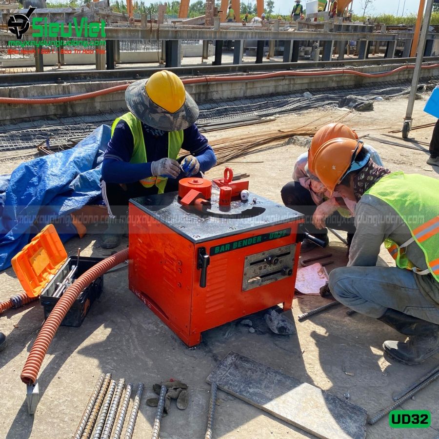 (Cũ) Máy uốn sắt phi 32 UD32 Hàn Quốc (Điện 220v, Dân dụng)