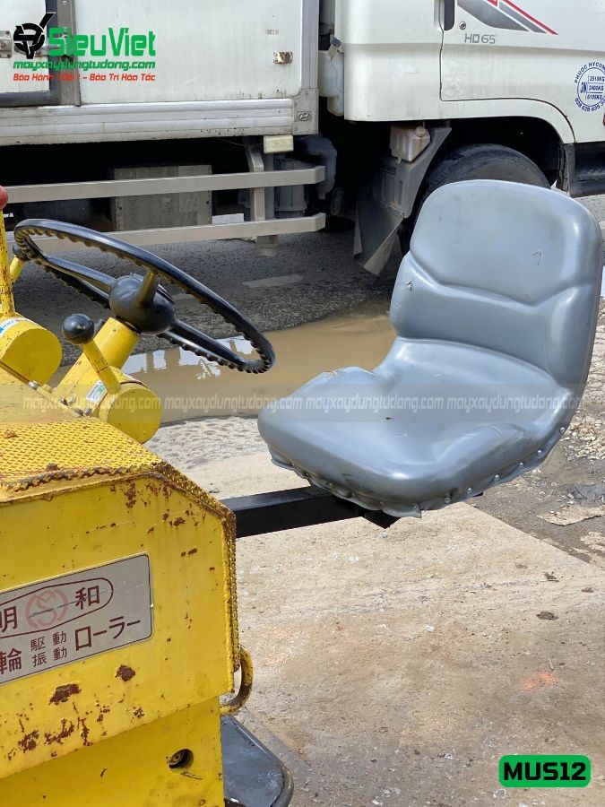 Xe lu rung 1.2 Tấn Meiwa MUS12 Nhật Bản (596)