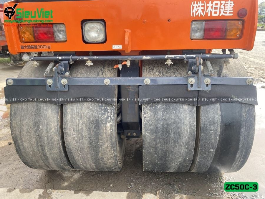 Xe lu rung nhỏ 3.6 tấn Hitachi ZC50C-3 Nhật Bản (34221)