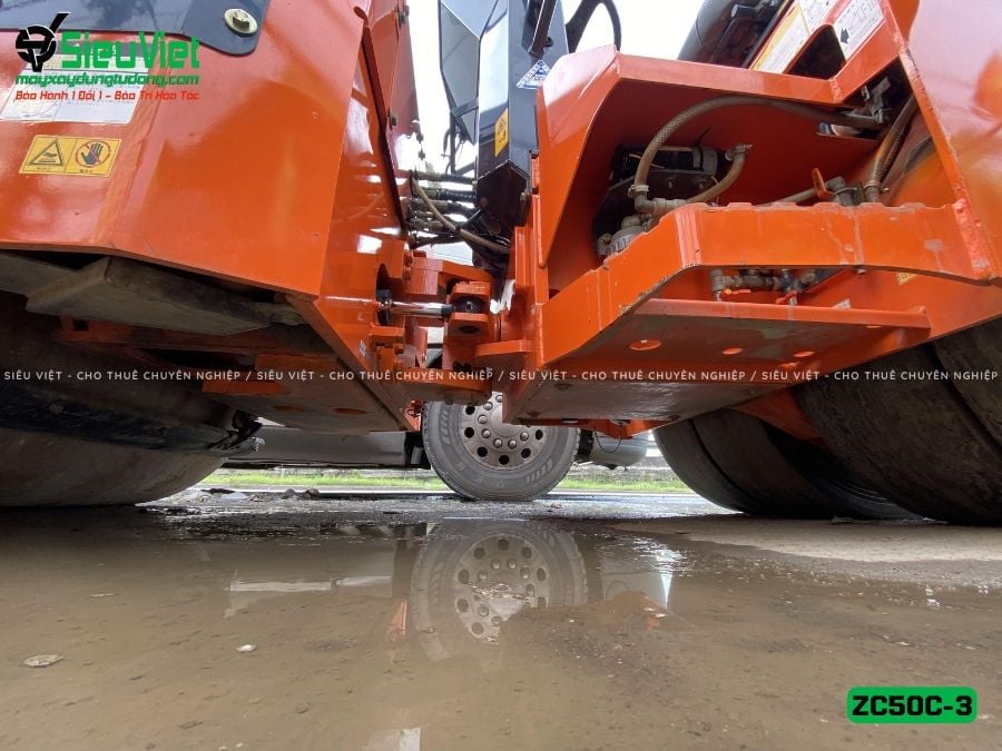 Xe lu rung nhỏ 3.6 tấn Hitachi ZC50C-3 Nhật Bản (34221)