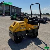 Xe lu rung nhỏ 1.5 tấn Sakai CR271 Nhật Bản