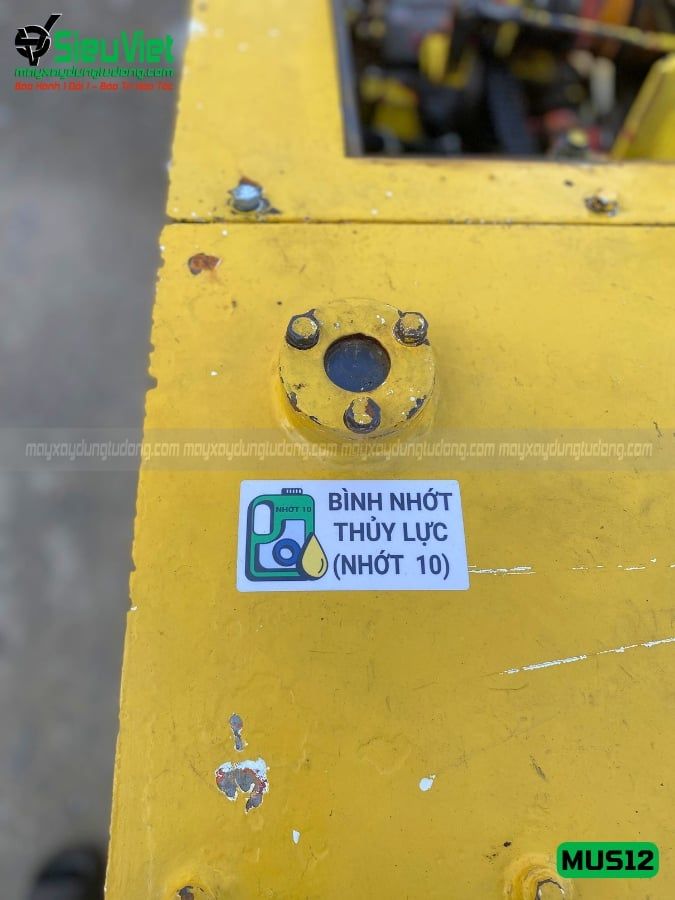 Xe lu rung nhỏ 1.2 Tấn Meiwa MUS12 Nhật Bản (629)