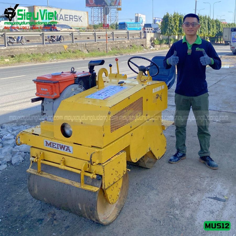 Xe lu rung nhỏ 1.2 Tấn Meiwa MUS12 Nhật Bản (629)