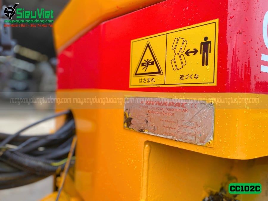 Xe lu rung nhỏ 2.5 Tấn Dynapac CC102C Thuỵ Điển (25345)