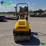 Xe lu rung nhỏ 1.5 tấn Sakai CR271 Nhật Bản