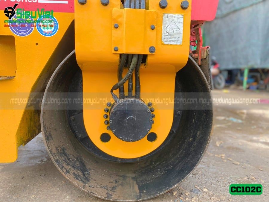 Xe lu rung nhỏ 2.5 Tấn Dynapac CC102C Thuỵ Điển (25345)