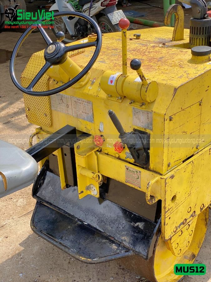 Xe lu rung 1.2 Tấn Meiwa MUS12 Nhật Bản (596)