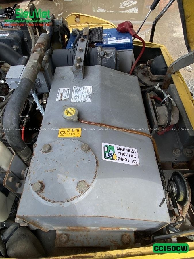 Xe lu rung nhỏ 3.6 tấn Hitachi CC150CW Nhật Bản (10161)