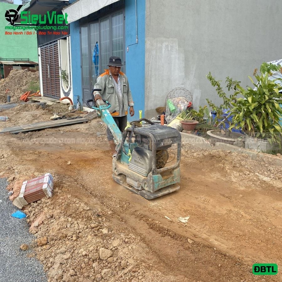 Cũ, Loại 2 - Máy đầm bàn thuỷ lực DBTL34 300-400Kg - Dầu Diesel