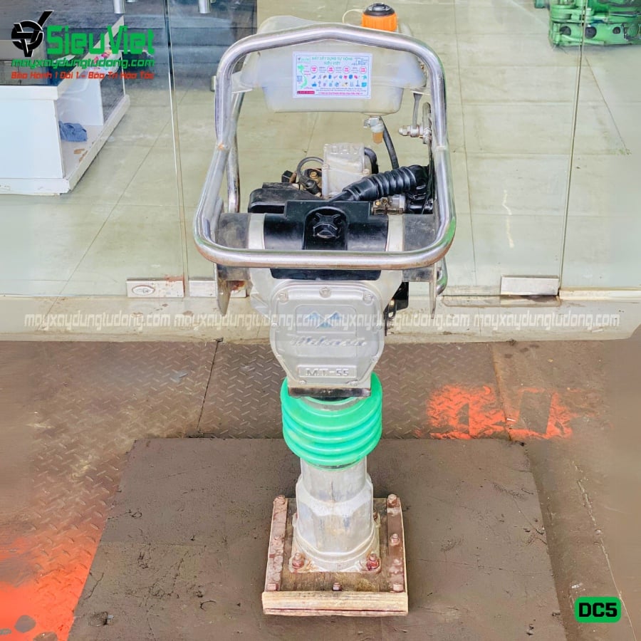 (Cho Thuê Ngày) Máy đầm cóc xăng dưới 60Kg DC5 Nhật Bản - Động cơ xăng