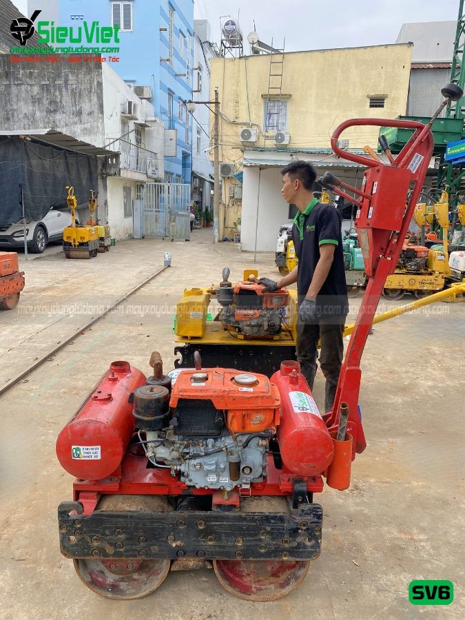 Lu rung dắt tay 550Kg Sakai SV6 Nhật Bản