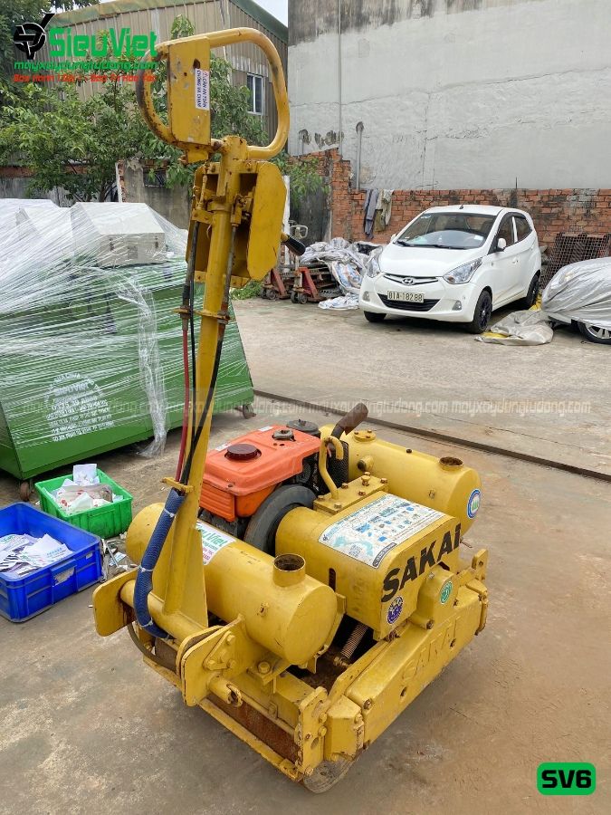 Xe lu rung dắt tay 550Kg Sakai SV6 Nhật Bản